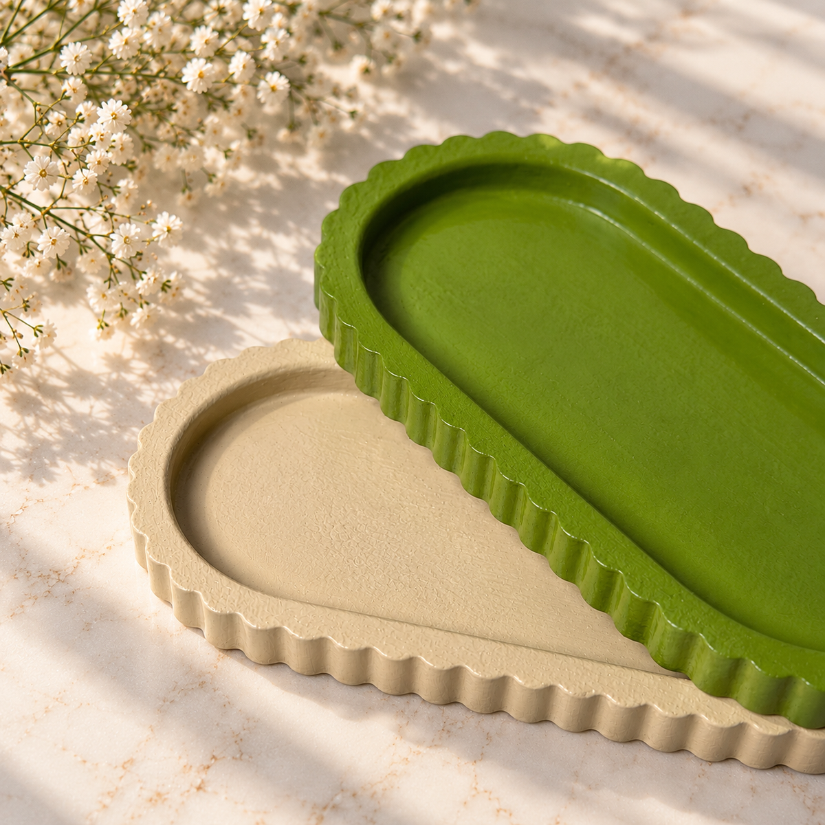 Daisy Oval Tray - Concrete