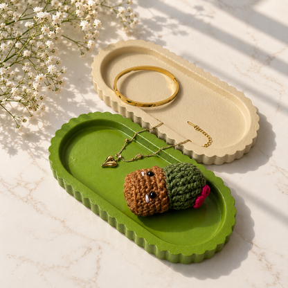 Daisy Oval Tray - Concrete