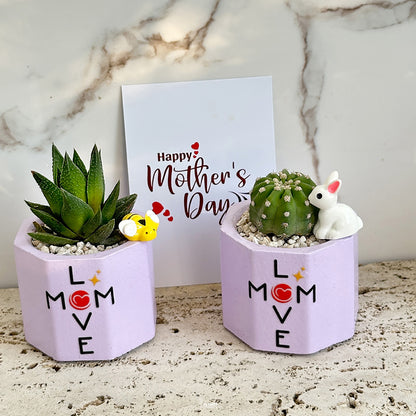 “Love Mom” (Pastel Purple – 2-inch)
